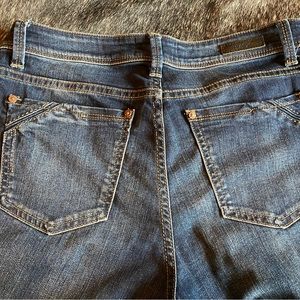 Buckle Black Skinny Jeans. Love these, hugs your buns! Great Condition.